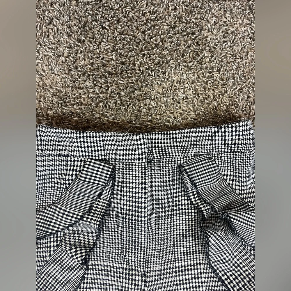 Zara Basic Collection‎ Womens Ruffle Shorts Black/White Print Small Academia